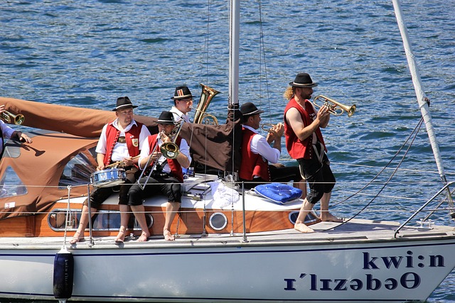 歐霸｜凱倫一傳二射　曼聯 3：2擊敗波杜基林特.